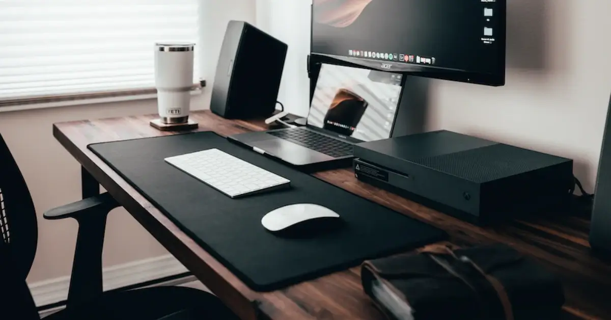 masculine small home office ideas