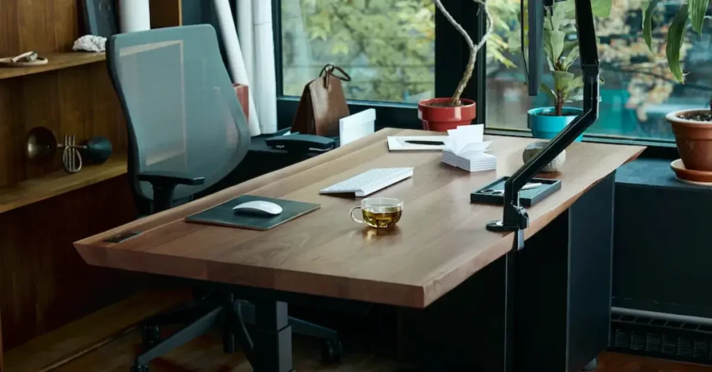 10 Best Masculine Small Home Office Ideas 2024 for Modern Man 2 elements of a Masculine Small Home Office