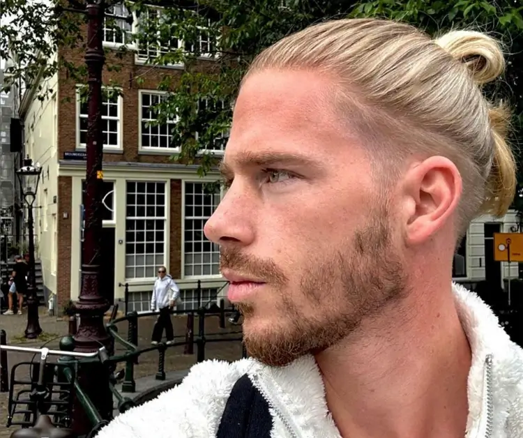 30+ Blonde Hairstyles Mens 2024 You’ll Absolutely Love 11 man bun blonde