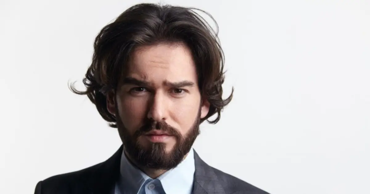 straigth hairstyles men