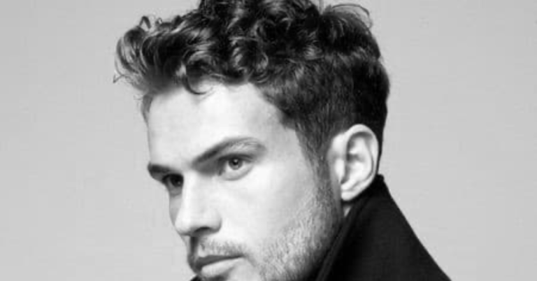short curly hairstyles for men