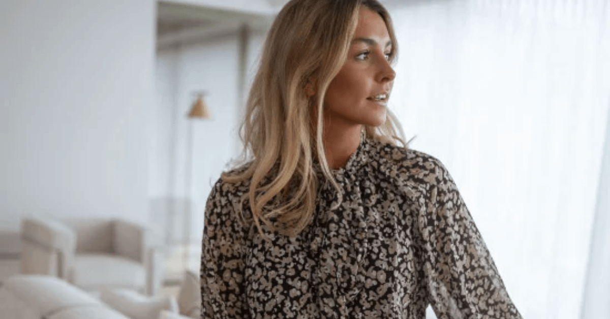 feminine blouses