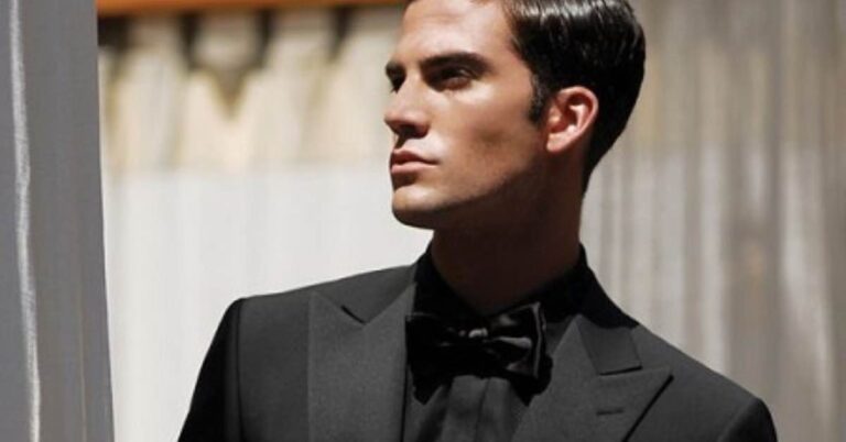 black outfit men